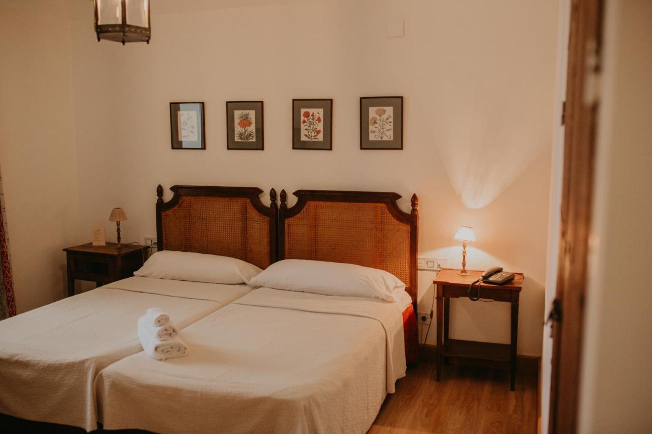 Hotel Posada De Valdezufre Aracena Esterno foto