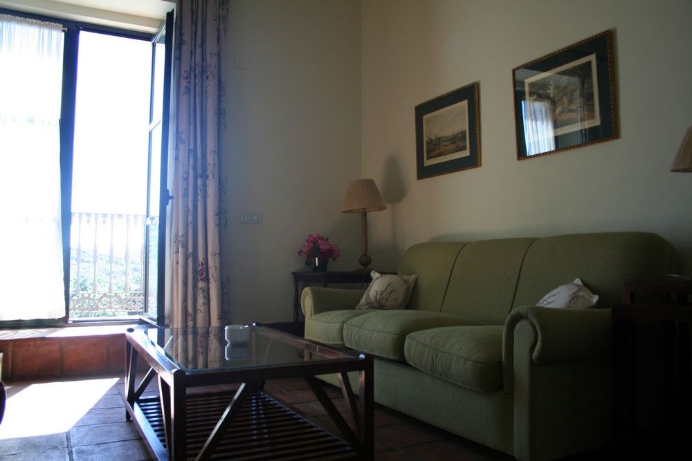 Hotel Posada De Valdezufre Aracena Esterno foto